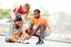 Woman sprained her ankle while running on the marathon